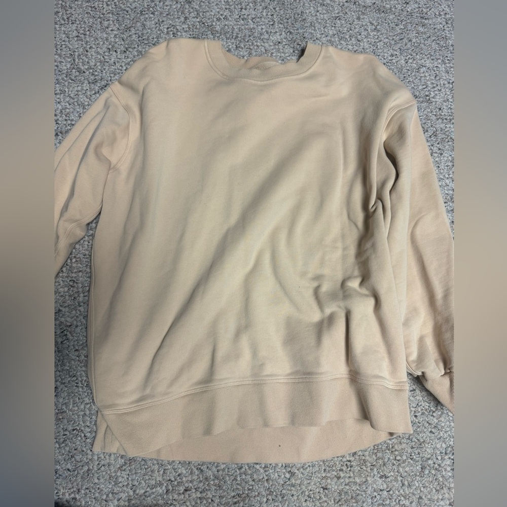 Lululemon crewneck in light yellow/beige